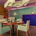 Hotel Zeus Lazart
