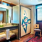 Zeus Lazart Hotel