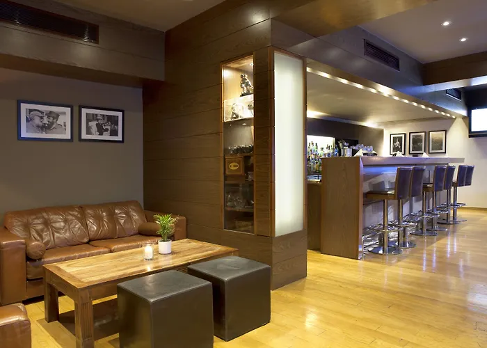 Zeus Lazart Hotel