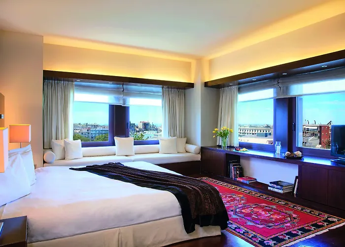 Ξενοδοχείο Zeus Lazart 5*