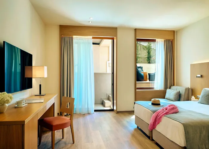 Ξενοδοχείο Zeus Lazart 5*