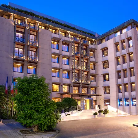 Lazart Hotel, Trademark Collection By Wyndham Hotel